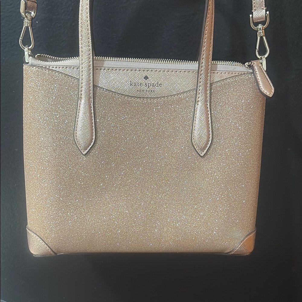Kate Spade Tan Shoulder Bag with Classic Design